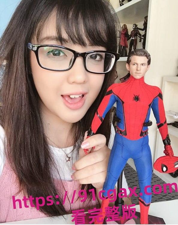 新加坡网络女歌手Amanda黑历史自拍流出 青涩的脸蛋下却是泛黑的骚逼反差太大!  第6张