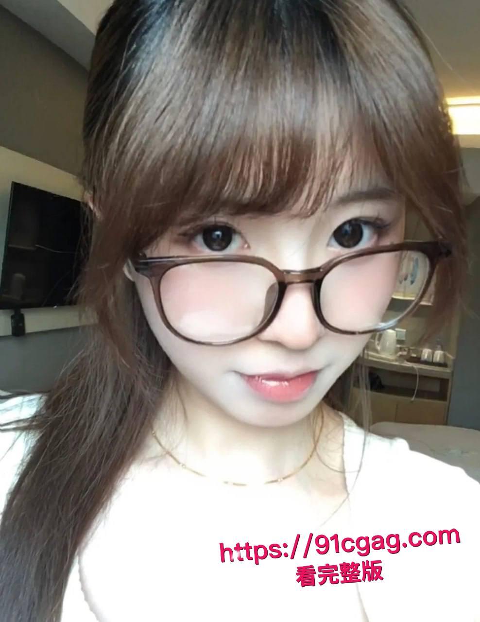 西安COSER李佩儿私密性爱视频外泄:绝美颜值西施COS女仆装跨坐大鸡巴猛骑,骚穴淫水喷溅高潮浪叫不停 第7张 西安COSER李佩儿私密性爱视频外泄:绝美颜值西施COS女仆装跨坐大鸡巴猛骑,骚穴淫水喷溅高潮浪叫不停 第7张