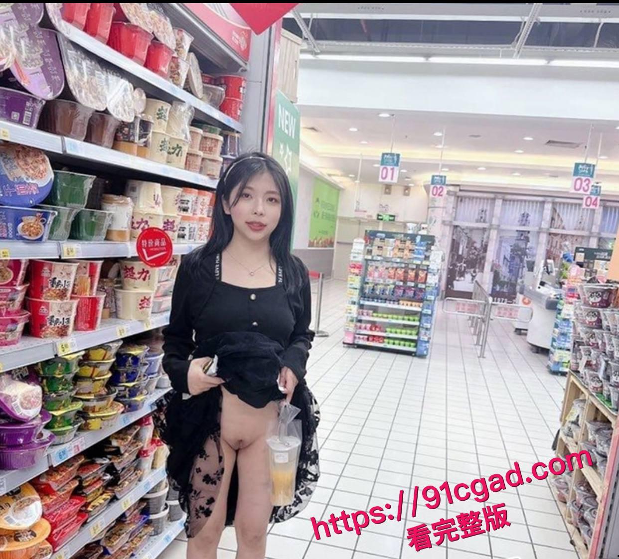 李子玉 被男友开发调教 变成爱户外露出的骚货母狗 口交舔脚变态玩法! 第2张 李子玉 被男友开发调教 变成爱户外露出的骚货母狗 口交舔脚变态玩法! 第2张