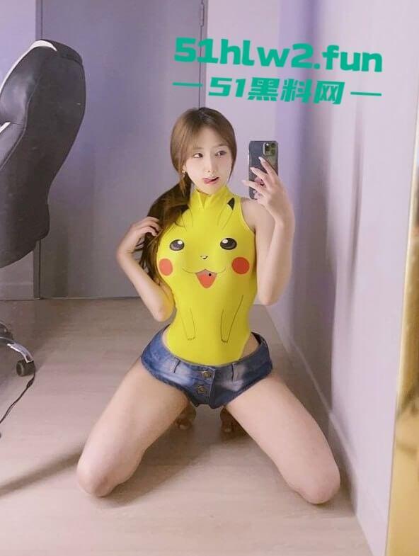 韩国福利姬女神【楚楚chuchu】完美身材大奶学生妹,清纯可爱的颜值下御姐身材超性感,水晶道具自慰福利。 第8张 韩国福利姬女神【楚楚chuchu】完美身材大奶学生妹,清纯可爱的颜值下御姐身材超性感,水晶道具自慰福利。 第8张