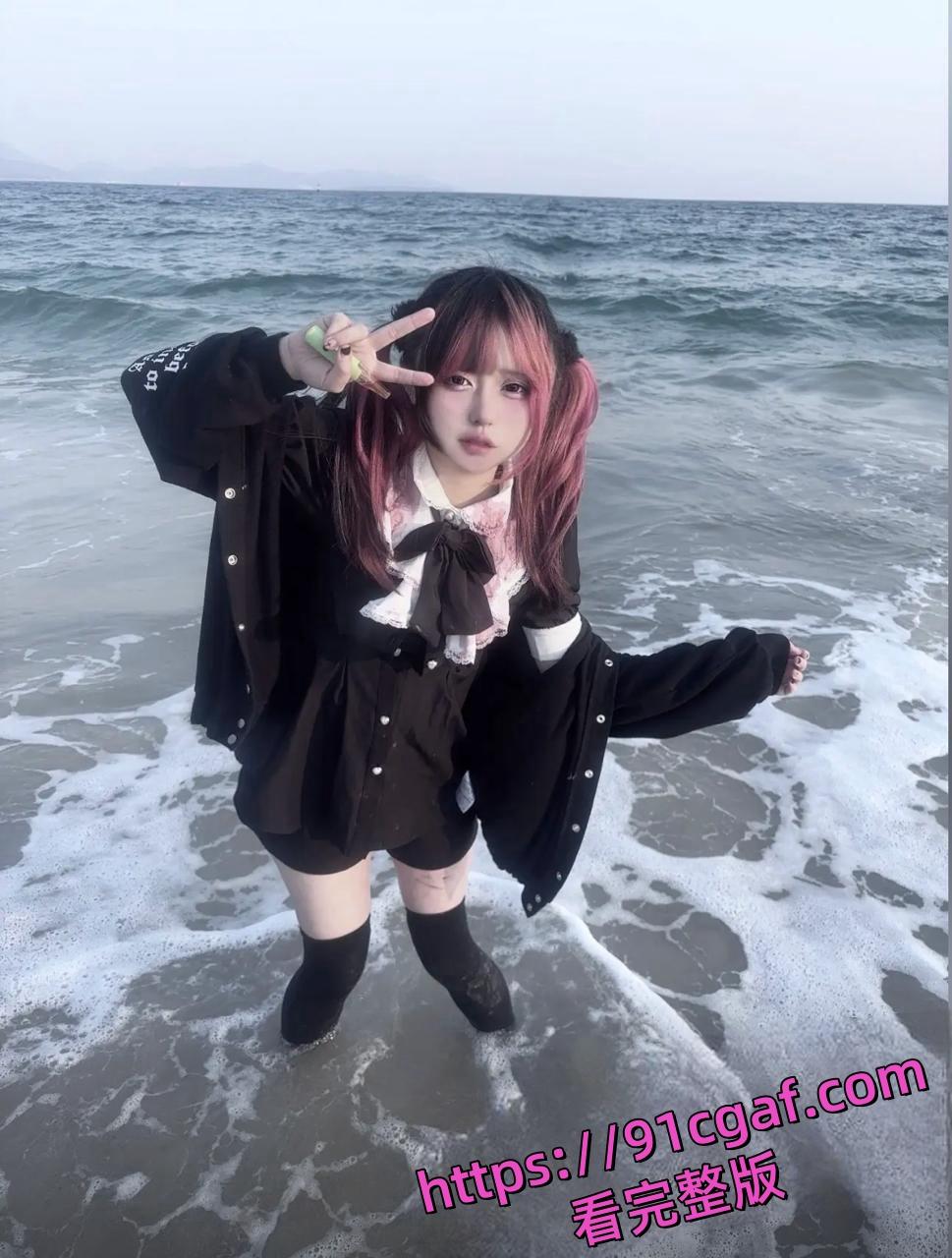 抖音网红吉他张的爱恨情仇 索菲亚喝奶茶 聊天记录与性爱私拍流出  第1张