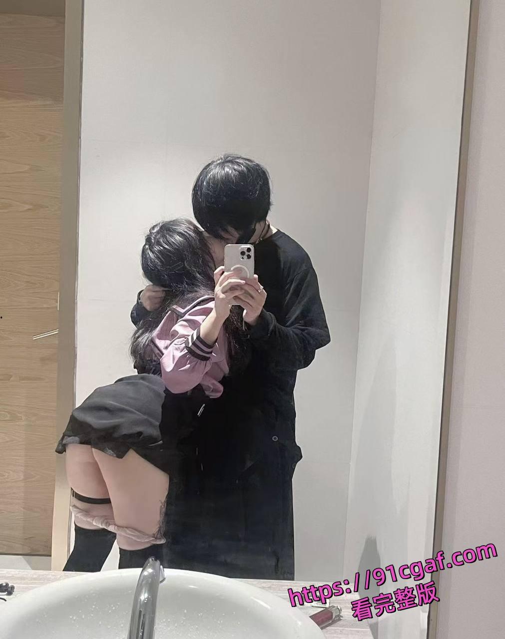 抖音网红吉他张的爱恨情仇 索菲亚喝奶茶 聊天记录与性爱私拍流出  第5张