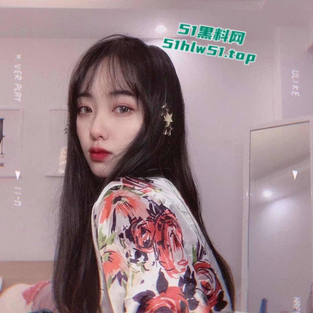 东北长春吉林大学【李婷】眼镜直男偷情啪啪，在镜子前边干边拍视频惨遭渣男曝光流出！  第7张