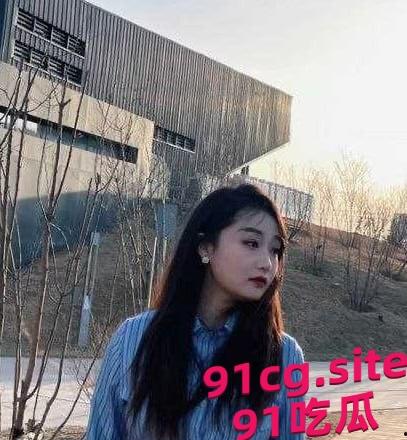 包头轻工技术学院学妹【王静】为了金钱下海勾引网友玩裸聊  第3张