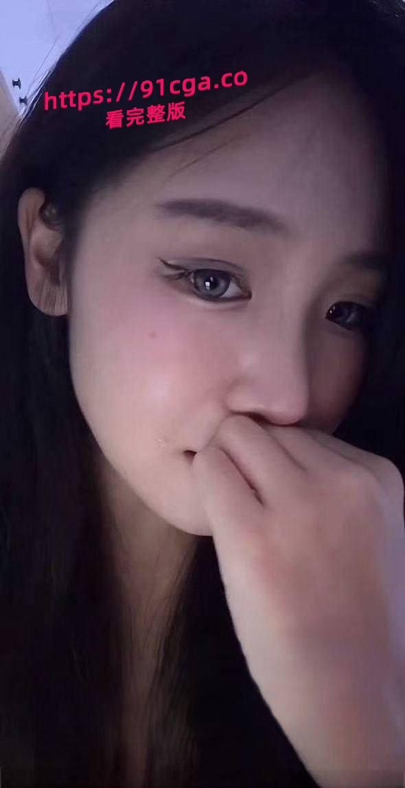 西安欧亚学院李思雨背着男友做外围兼职，全国可飞  第1张