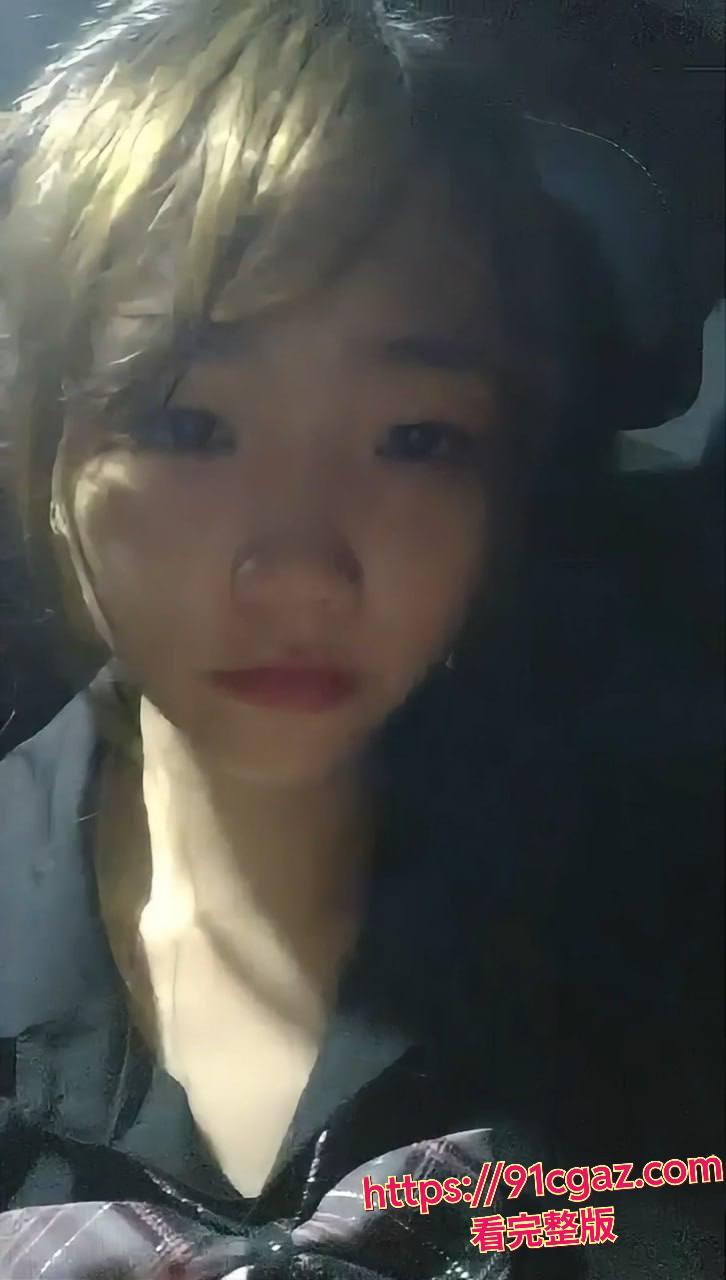 学生妹借裸贷还不起被拉到户外参与大秀直播穿着喜欢的裙子剃光了穴毛被各种玩弄 第4张 学生妹借裸贷还不起被拉到户外参与大秀直播穿着喜欢的裙子剃光了穴毛被各种玩弄 第4张