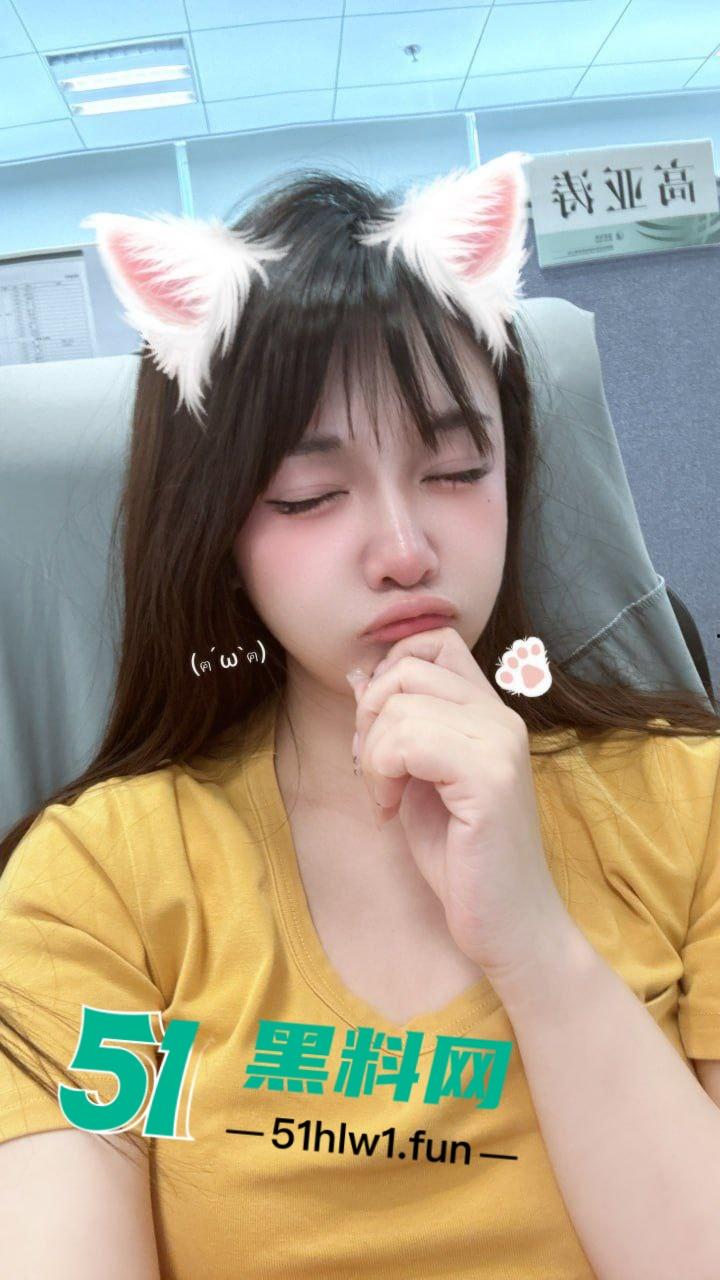 真实附近人撩骚认识个80后极品美少妇,颜值高身材超赞巨乳白嫩翘臀美腿,大大的眼睛看着就撩人。 第3张 真实附近人撩骚认识个80后极品美少妇,颜值高身材超赞巨乳白嫩翘臀美腿,大大的眼睛看着就撩人。 第3张