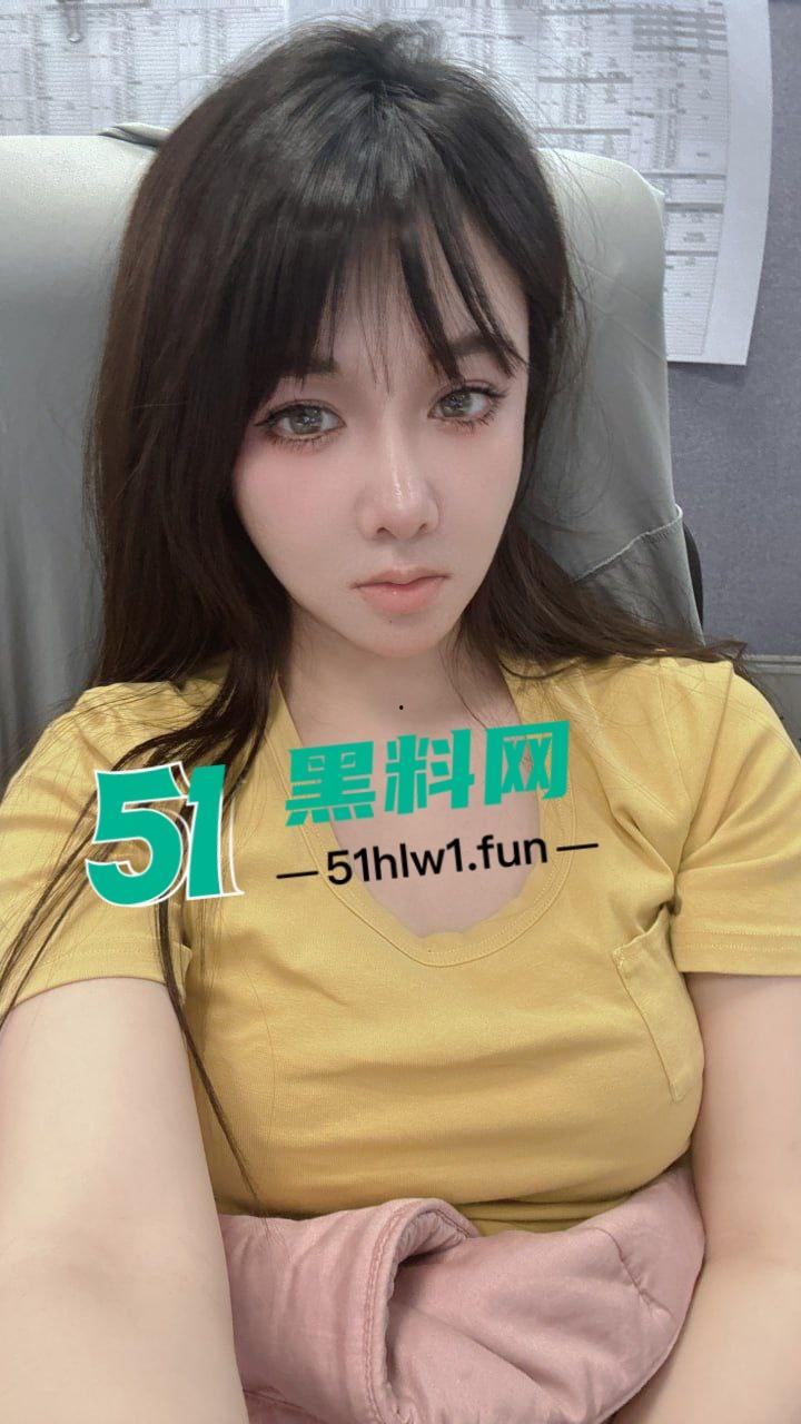 真实附近人撩骚认识个80后极品美少妇,颜值高身材超赞巨乳白嫩翘臀美腿,大大的眼睛看着就撩人。 第4张 真实附近人撩骚认识个80后极品美少妇,颜值高身材超赞巨乳白嫩翘臀美腿,大大的眼睛看着就撩人。 第4张