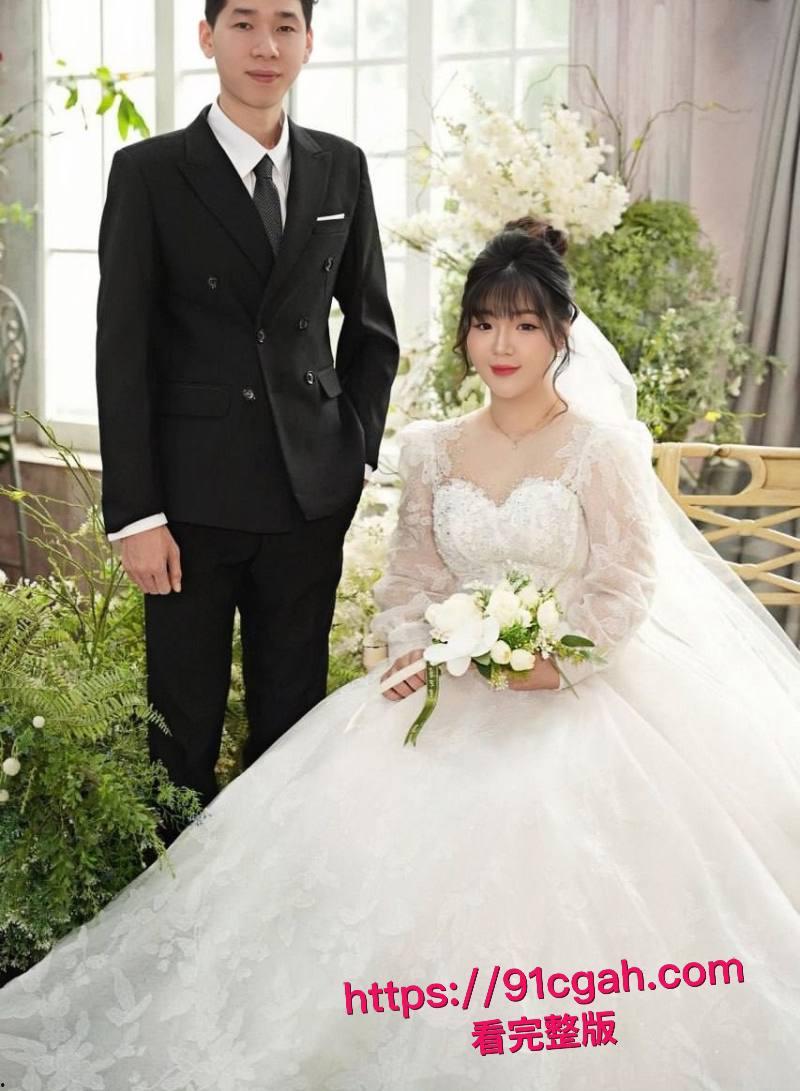 越南已婚人妻 阮守江 公交车骚逼人尽可夫 河内街头少妇求操 丰满大奶任人肏爆! 第5张 越南已婚人妻 阮守江 公交车骚逼人尽可夫 河内街头少妇求操 丰满大奶任人肏爆! 第5张