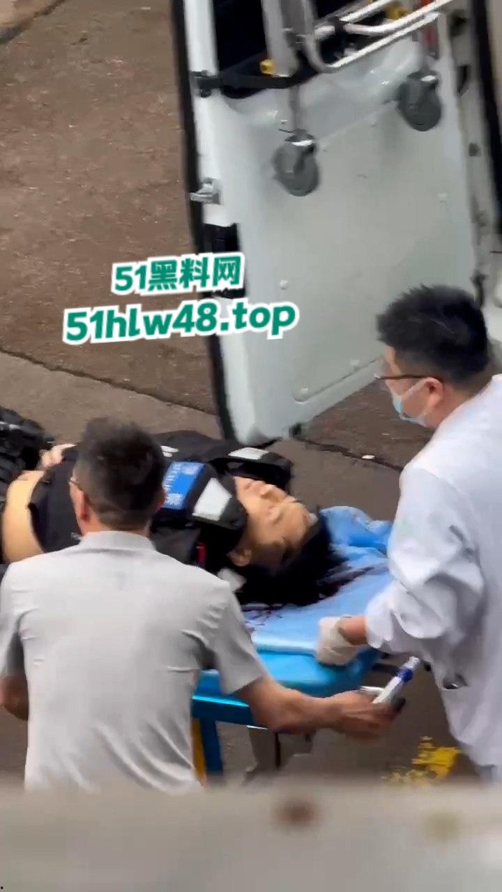 毒贩回国逃蹿台州,枪杀多名路人和警察,现场比拍电影还可怕,目前国内视频已被封禁。 第6张 毒贩回国逃蹿台州,枪杀多名路人和警察,现场比拍电影还可怕,目前国内视频已被封禁。 第6张