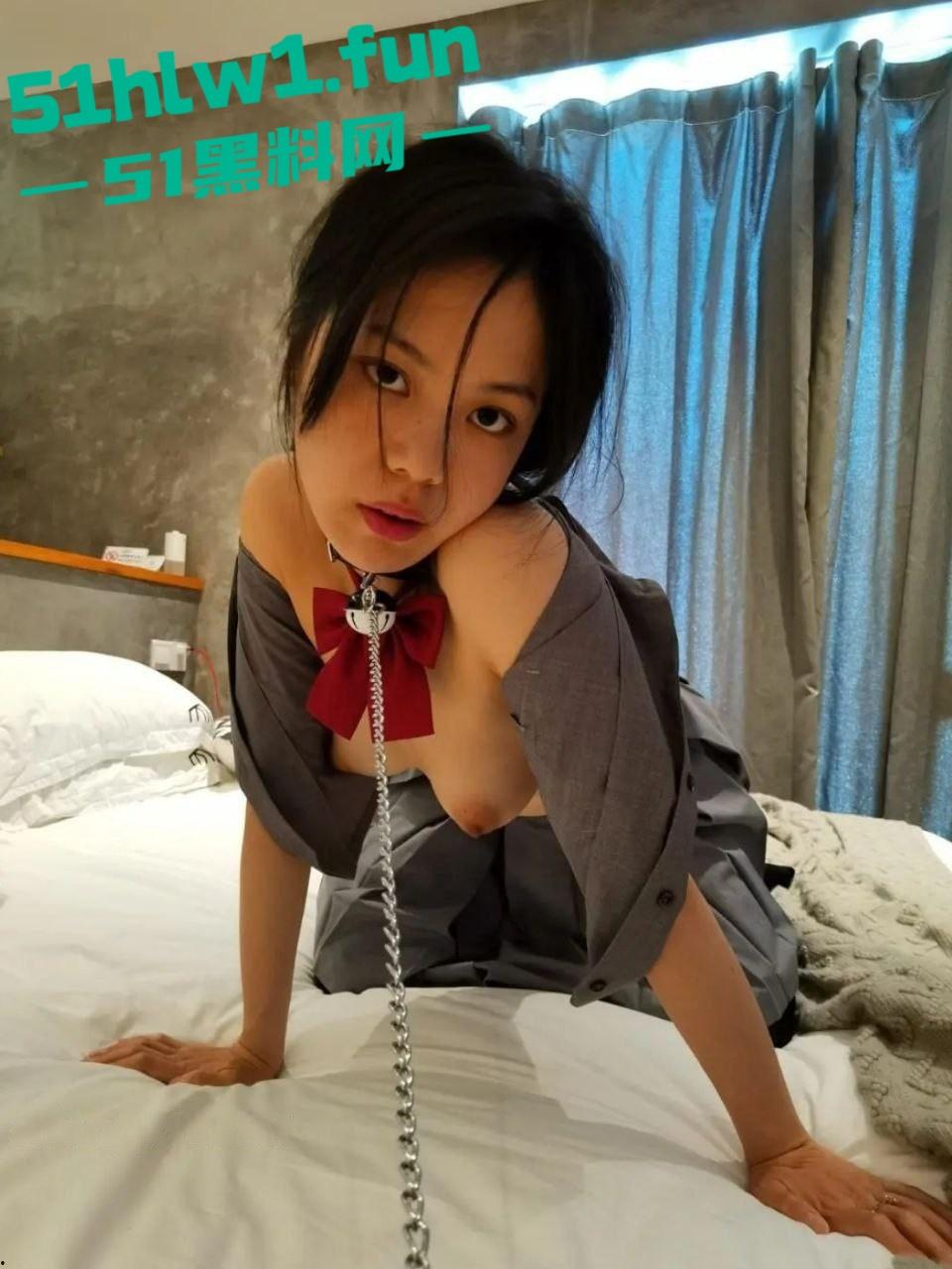 西安人妻【赵雪莹】玩反差,颜值骚妻被调教成乖母狗,狗链嘴套配扩嘴器玩到顶,母狗模式开到底! 第7张 西安人妻【赵雪莹】玩反差,颜值骚妻被调教成乖母狗,狗链嘴套配扩嘴器玩到顶,母狗模式开到底! 第7张