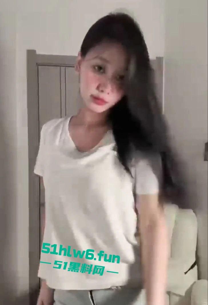 抖音三十万粉丝骚母狗，御姐主播【pop】1对1裸聊流出，私下主动骑乘淫叫声连绵不绝！  第2张