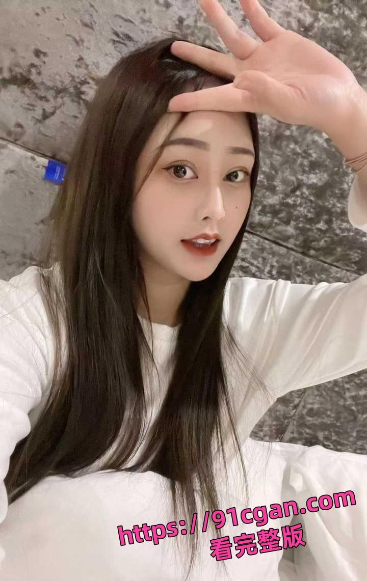 广东深圳龙岗五和酒吧DJ小赛 台上热舞撩人 台下私生活狂野 第3张 广东深圳龙岗五和酒吧DJ小赛 台上热舞撩人 台下私生活狂野 第3张