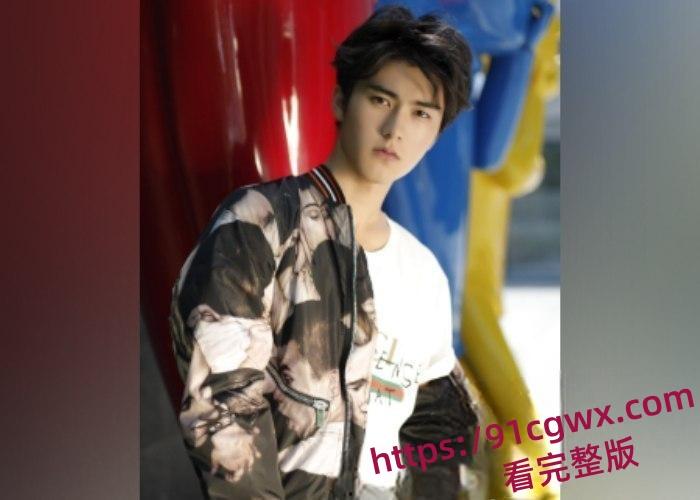 国内男艺人刘奕畅大瓜爆出！酒吧强迫妹子陪酒遭拒绝，轮番殴打遍体鳞伤！粉丝震惊形象崩塌！  第9张