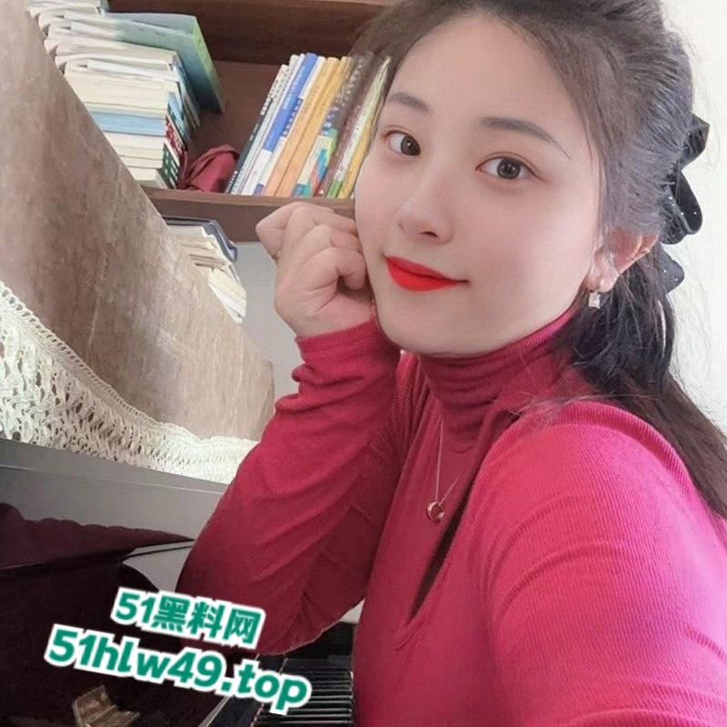 怀化中学语文老师【吕妍菲】学生心中的温柔女神竟私下狂野无边，化身欲望的尤物，疯狂约炮床上吮吸娇喘不止。  第1张