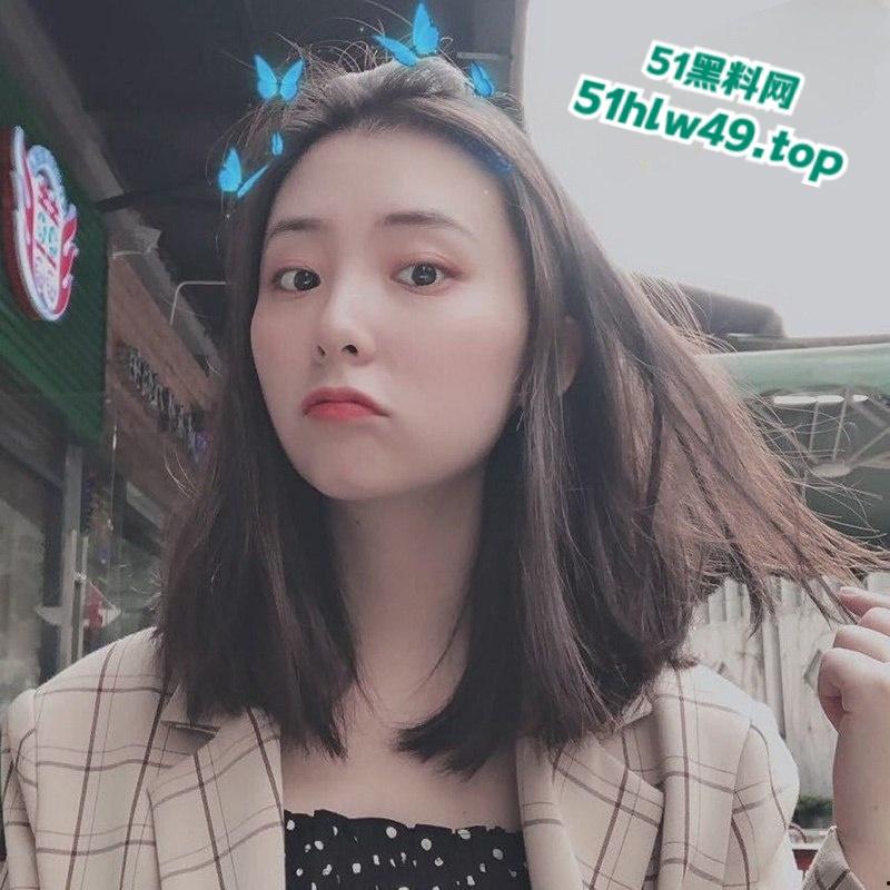 怀化中学语文老师【吕妍菲】学生心中的温柔女神竟私下狂野无边，化身欲望的尤物，疯狂约炮床上吮吸娇喘不止。  第2张