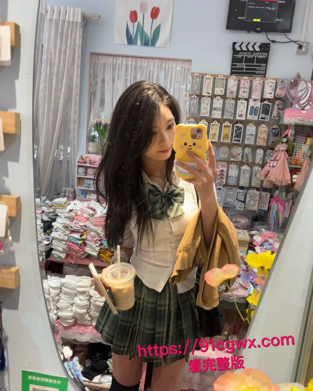 真实醉奸!昨晚酒吧遇到个JK学生妹,把她灌醉后带到酒店玩弄她的身体后无套爆操! 第6张 真实醉奸!昨晚酒吧遇到个JK学生妹,把她灌醉后带到酒店玩弄她的身体后无套爆操! 第6张