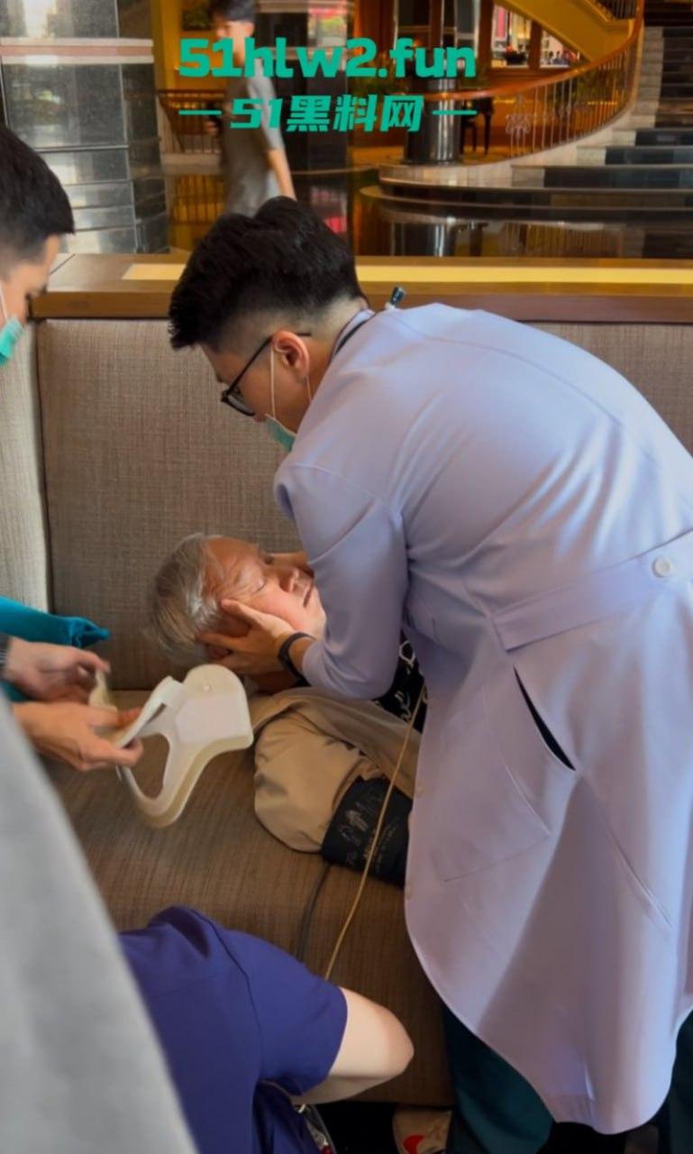 知名风投【薛蛮子】酒店与两名女子私密运动太过激烈导致心脏骤停，紧急就医后人间蒸发不知是死是活。  第2张