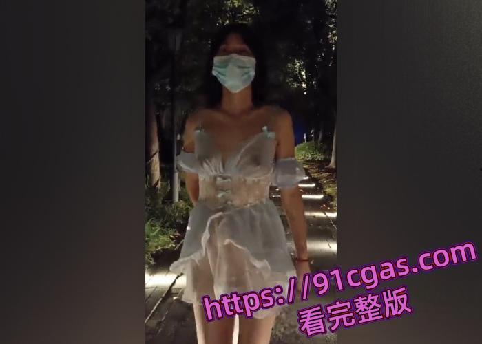 浙江风骚苗条少妇 小鸟医人 户外露出视频合集,真空透明瑜伽裤小穴都能看见户型 第2张 浙江风骚苗条少妇 小鸟医人 户外露出视频合集,真空透明瑜伽裤小穴都能看见户型 第2张