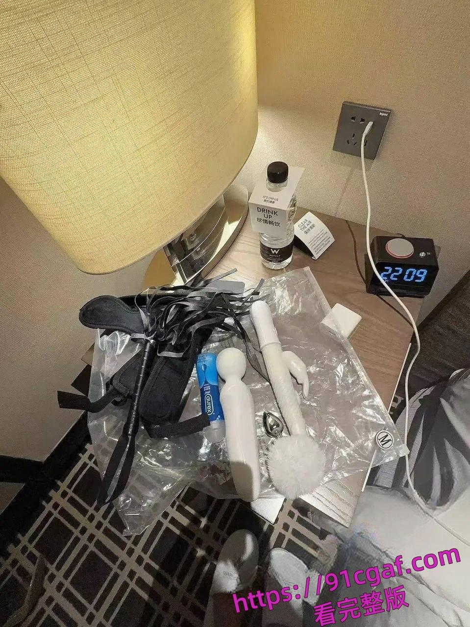 推特兔兔私密视频 高颜值巨乳外围的符文奶子 蜜桃臀口交啪啪超刺激 第6张 推特兔兔私密视频 高颜值巨乳外围的符文奶子 蜜桃臀口交啪啪超刺激 第6张