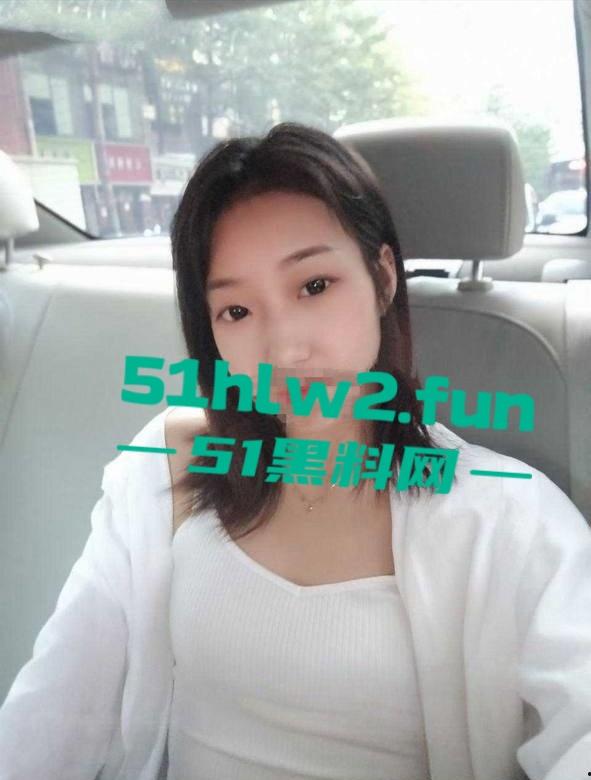 女室友被合租男士迷奸后续意外发展成为了炮友,一场刺激后演变成自己鸡巴套子! 第4张 女室友被合租男士迷奸后续意外发展成为了炮友,一场刺激后演变成自己鸡巴套子! 第4张