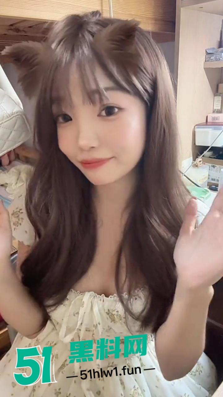 露出网黄【艺芋圆】高颜值大眼清纯母狗,主人调教成肉便器各种公共场合露出被扒出曝光后销声匿迹了。 第1张 露出网黄【艺芋圆】高颜值大眼清纯母狗,主人调教成肉便器各种公共场合露出被扒出曝光后销声匿迹了。 第1张