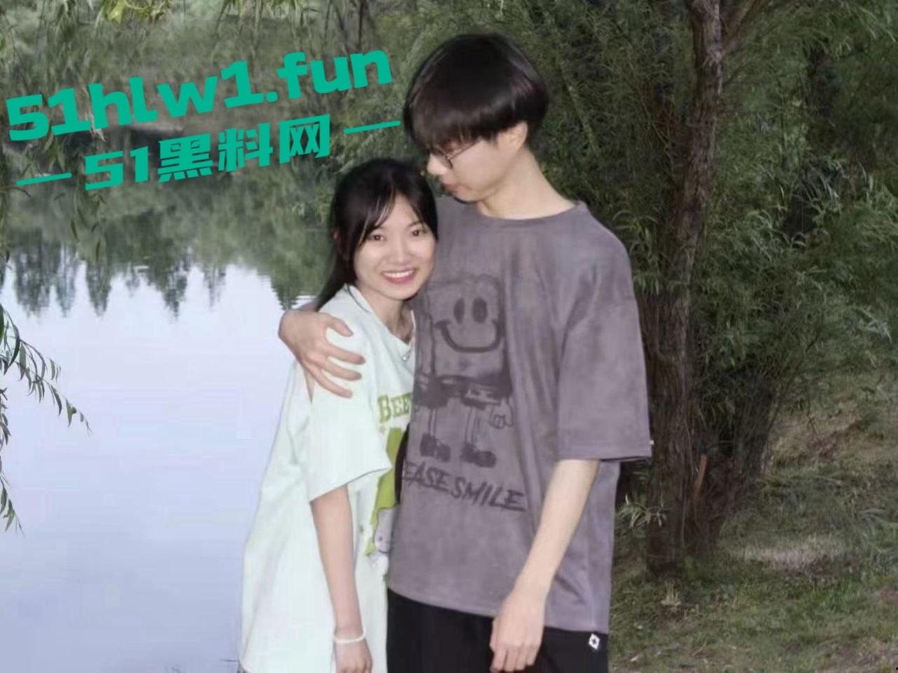 贵州财经商务英语大一妹子【常雪】私密视频流出,清纯外表反差巨大,这骚操作真没看出来! 第6张 贵州财经商务英语大一妹子【常雪】私密视频流出,清纯外表反差巨大,这骚操作真没看出来! 第6张