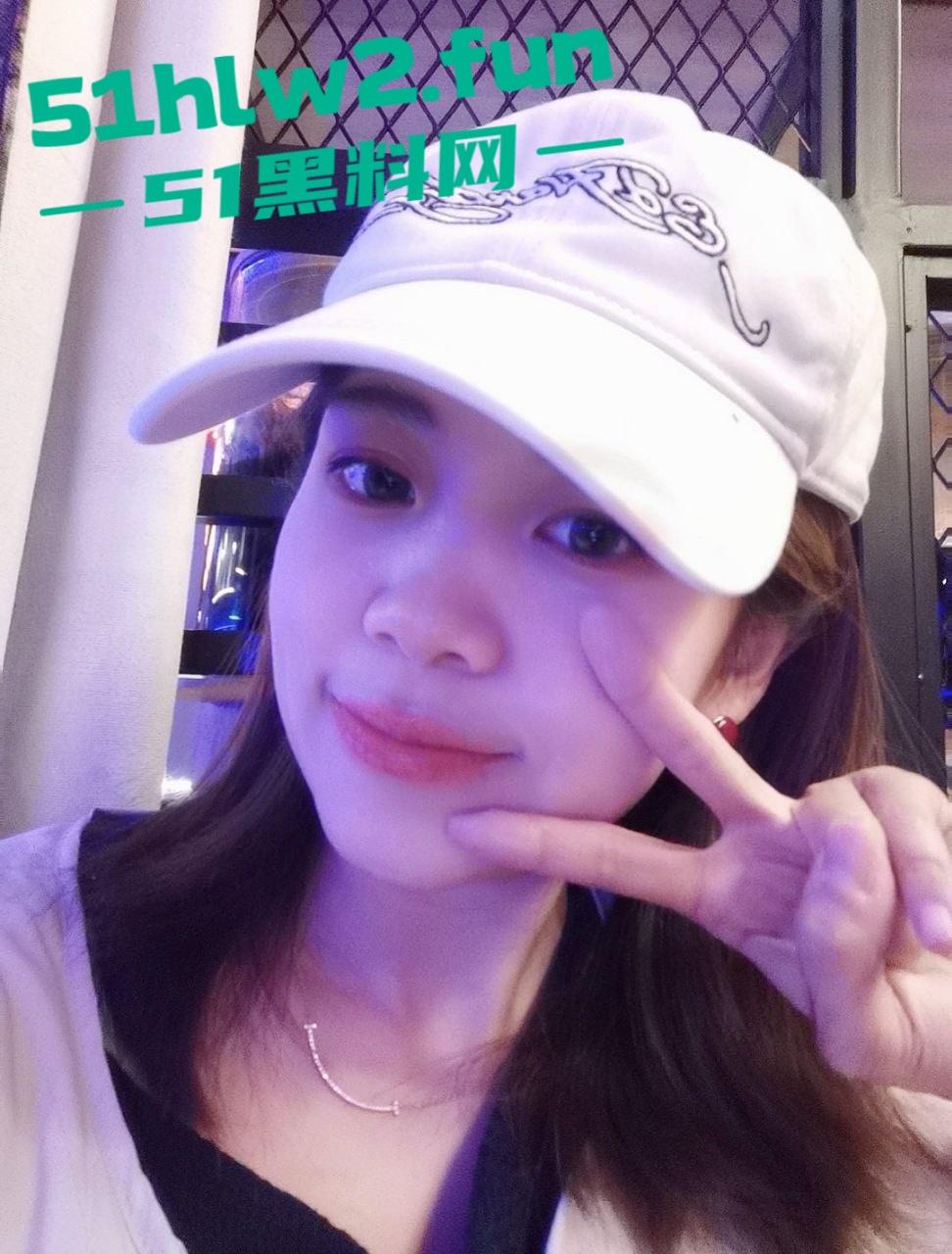 淄博幼师【董晨倩】家长眼中端庄优秀教师，私下却是个大骚逼勾引学生家长被原配曝光。  第5张