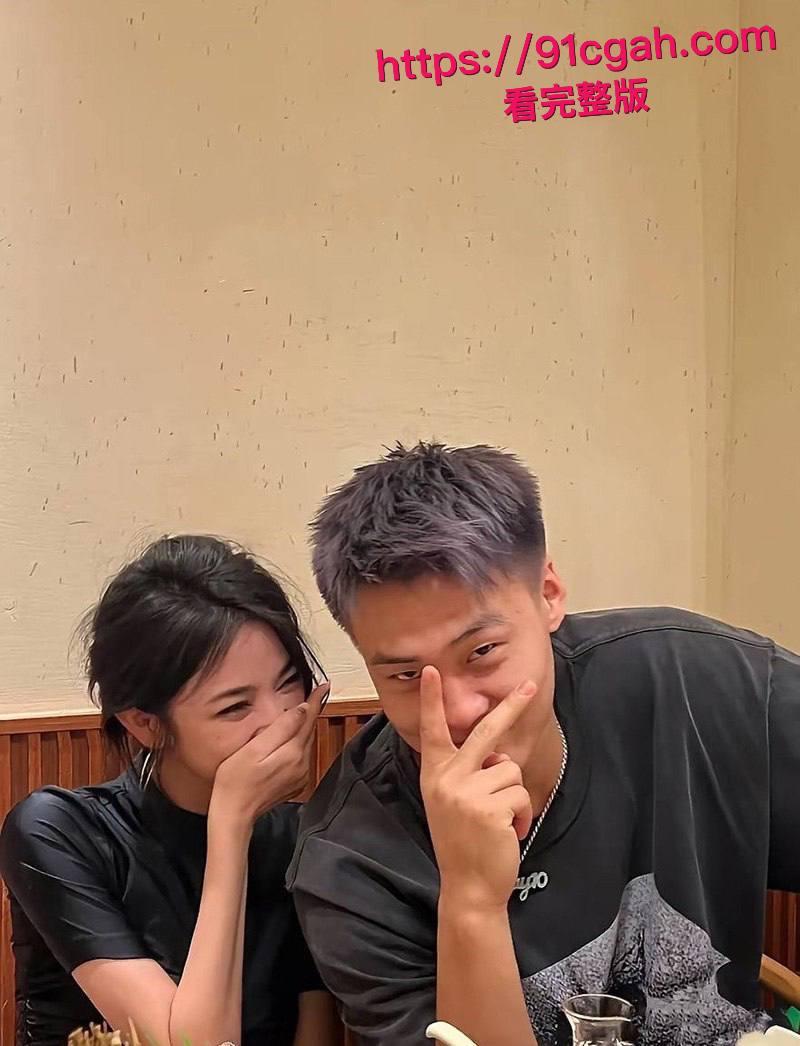 抖音女网红 Yuri睿哥 网上哭诉男友陈观宇出轨 不仅在自己床上啪啪 还自拍性爱视频 小三骚逼被干的潮喷 第6张 抖音女网红 Yuri睿哥 网上哭诉男友陈观宇出轨 不仅在自己床上啪啪 还自拍性爱视频 小三骚逼被干的潮喷 第6张