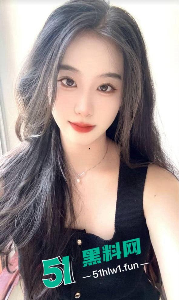 你幻想中的律政佳人,极品颜值身材的实习律师在职场中也是母狗般存在大尺度私拍视频照片流出。 第4张 你幻想中的律政佳人,极品颜值身材的实习律师在职场中也是母狗般存在大尺度私拍视频照片流出。 第4张