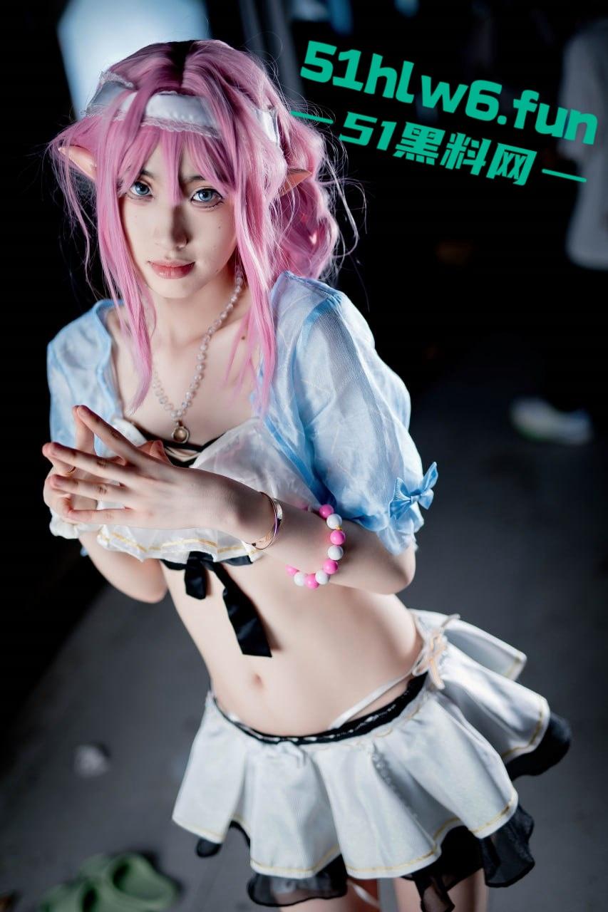 顶级身材校花女神【濑濑】身材高挑腿长逆天，被土豪调教自慰露出全裸游走学校性感至极。  第5张