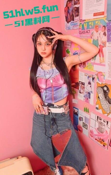 韩国新晋女团幻蓝小熊成员【媛媛】演唱会露奶事件,现场粉丝拍摄完整版视频流出。 第3张 韩国新晋女团幻蓝小熊成员【媛媛】演唱会露奶事件,现场粉丝拍摄完整版视频流出。 第3张