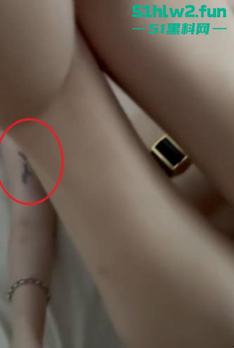 抖音清纯巨乳网红【39】私下泰国当性爱伴游被粉丝认出，揉奶抠穴无套爆性爱视频曝光。  第7张