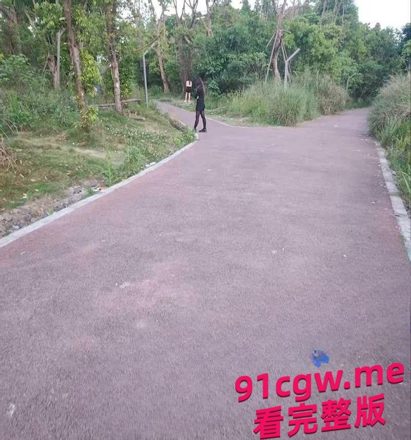 成都“大久保公园”大量站街女!100一次妹妹陪你钻小树林,避孕套堆成山 第8张 成都“大久保公园”大量站街女!100一次妹妹陪你钻小树林,避孕套堆成山 第8张