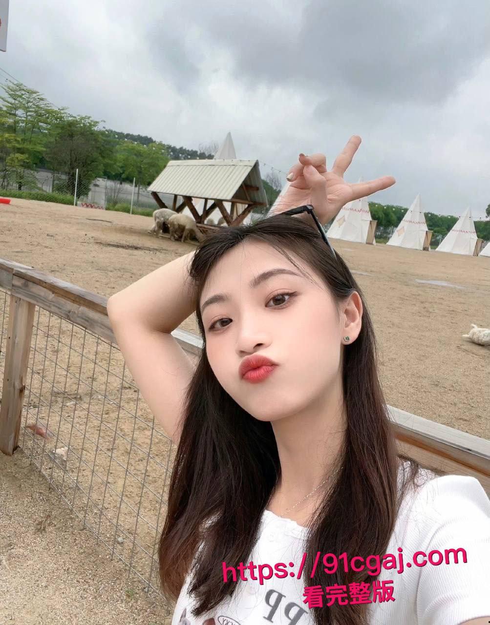 西南师范大学学妹柳湘子酒店勾搭金主,JK裙下浪叫连连私密视频被男友发现一怒全网甩出! 第2张 西南师范大学学妹柳湘子酒店勾搭金主,JK裙下浪叫连连私密视频被男友发现一怒全网甩出! 第2张