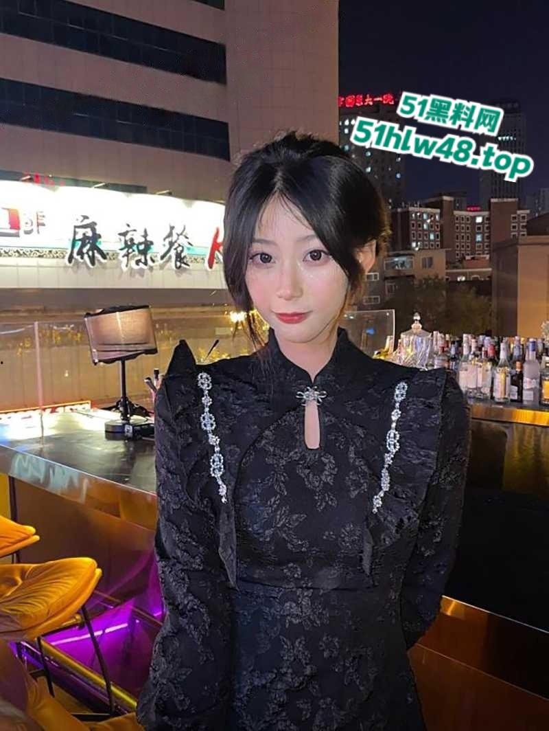 抚顺石油化工学院大三学姐【崔梦曦】表面清纯私下骚劲炸裂,M属性小野猫无套猛操爽到眼珠翻白。 第2张 抚顺石油化工学院大三学姐【崔梦曦】表面清纯私下骚劲炸裂,M属性小野猫无套猛操爽到眼珠翻白。 第2张