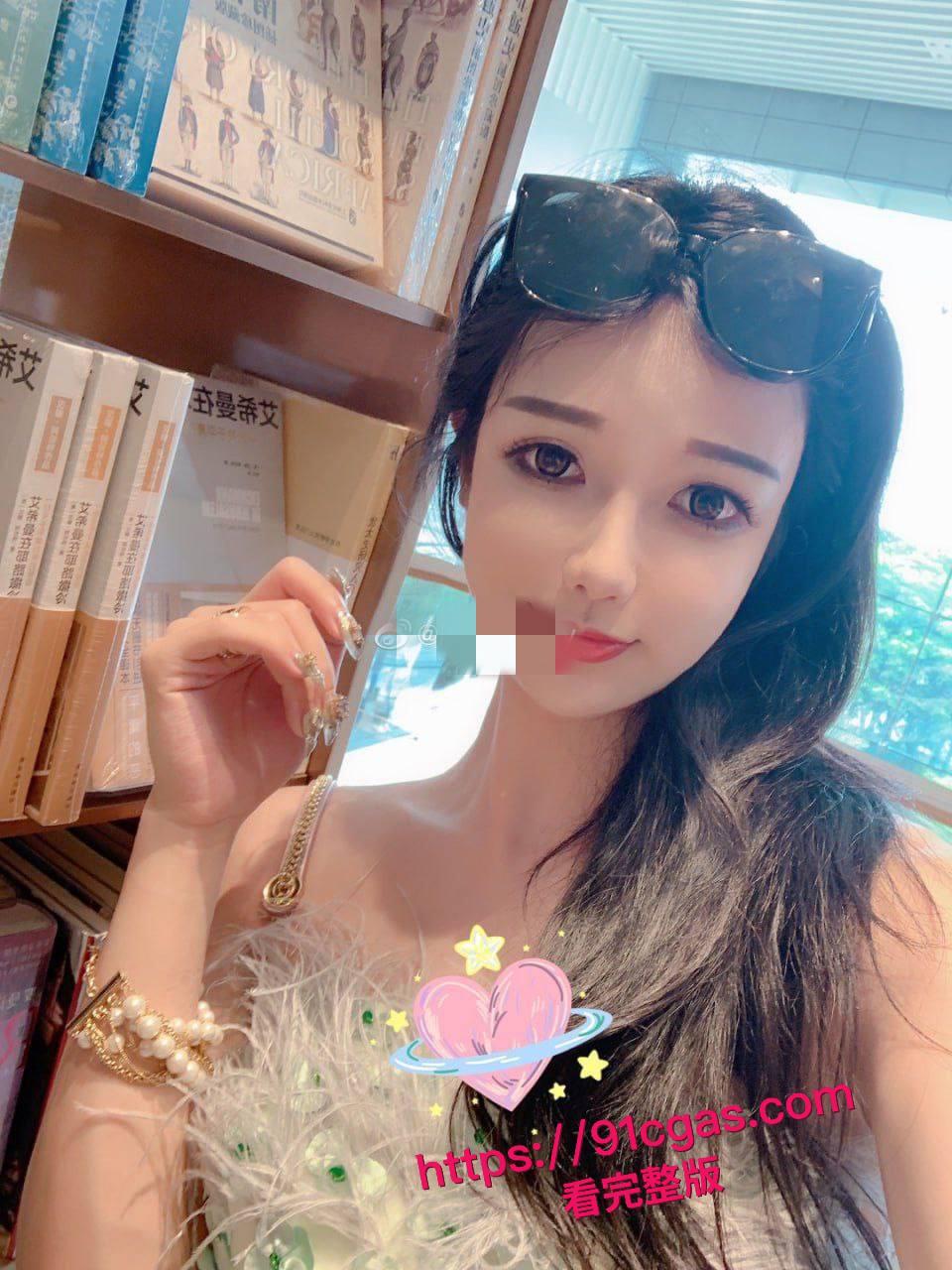 微博都一样网红巨乳女神吃鸡不雅视频曝光  第2张