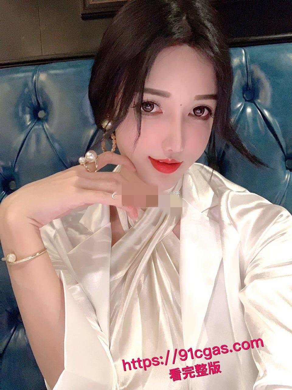 微博都一样网红巨乳女神吃鸡不雅视频曝光  第4张