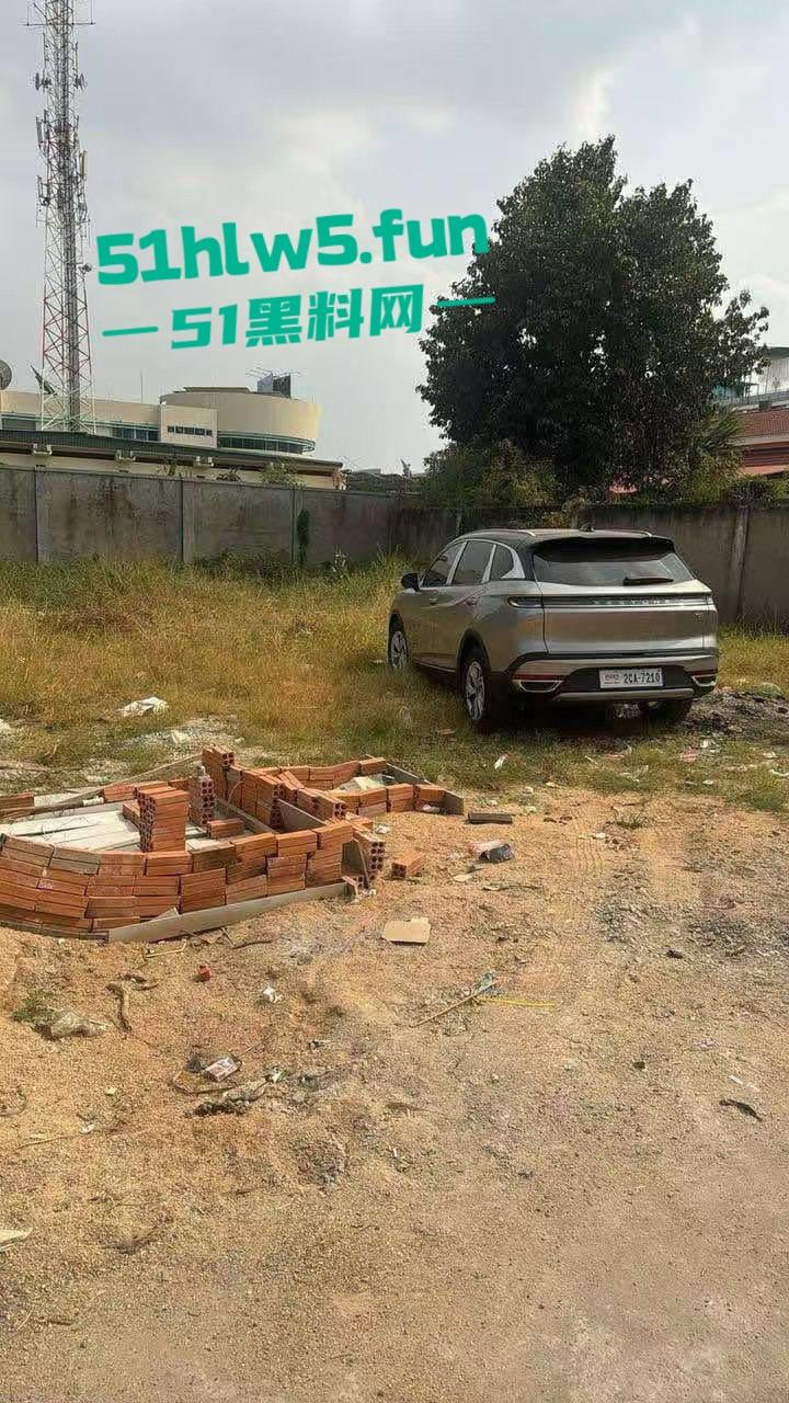 柬埔寨金边机场【AK枪击案】曝光,先手枪威胁再掏出AK扫射,持枪中国籍男子已经被逮捕。 第1张 柬埔寨金边机场【AK枪击案】曝光,先手枪威胁再掏出AK扫射,持枪中国籍男子已经被逮捕。 第1张