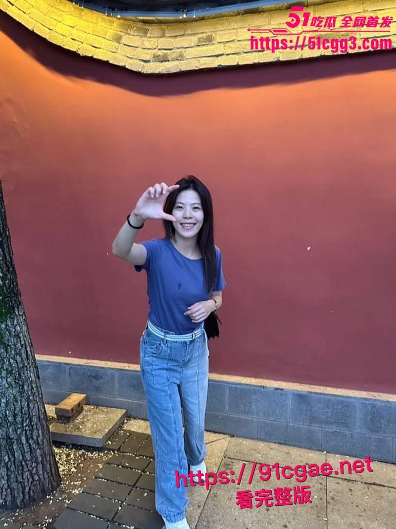 银行柜员胡洁出轨被老公抓包 与领导酒店激战视频曝光 口交后入骑乘浪叫 骚贱母狗全网社死! 第3张 银行柜员胡洁出轨被老公抓包 与领导酒店激战视频曝光 口交后入骑乘浪叫 骚贱母狗全网社死! 第3张