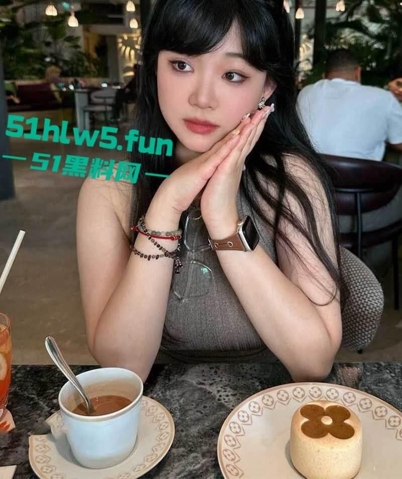 四川极品美女【李晓欣】身材完美,床技高超小母狗被绿帽男友和好兄弟前后夹击,双洞齐开视频流出。 第8张 四川极品美女【李晓欣】身材完美,床技高超小母狗被绿帽男友和好兄弟前后夹击,双洞齐开视频流出。 第8张