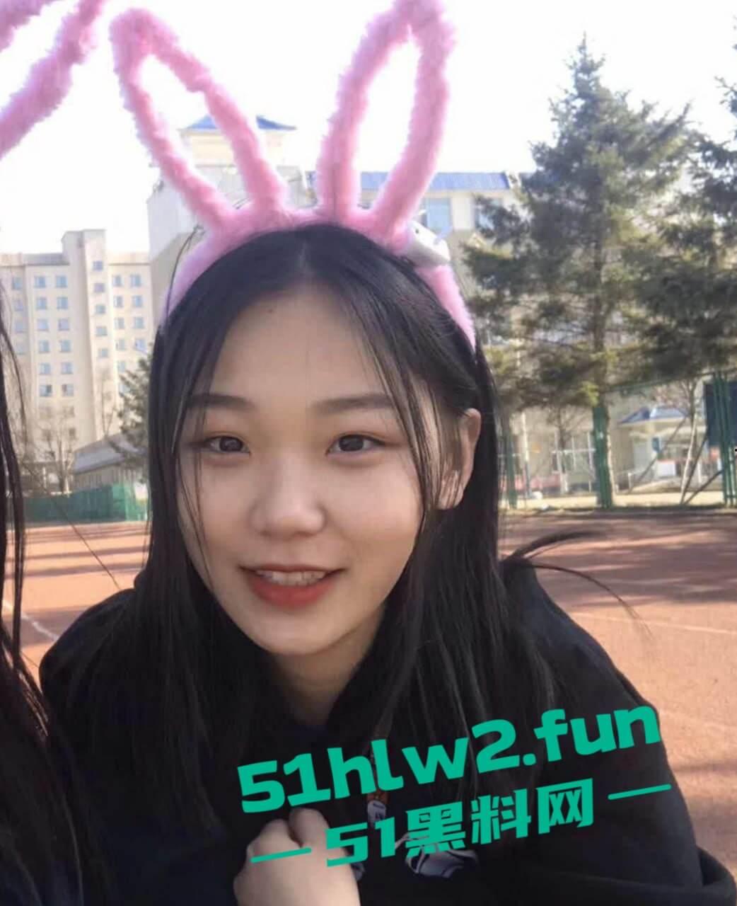 河南职高学生妹【赵娅婷】极品身材性感嫩妹，皮肤白皙巨乳翘臀自慰嫩穴勾引金主被男友曝光。  第2张