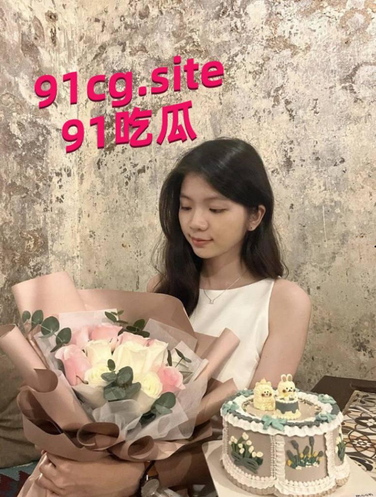 上海戏剧学院 李雪兰 与男友性爱超燃视频 网盘泄密流出  第3张