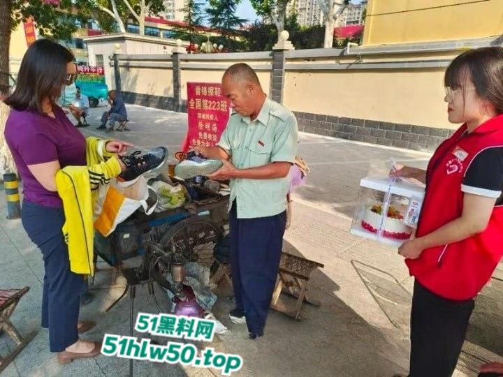 山东聊城反差教师【周红蕊】在恋爱期间出轨学生家长做母狗，染病后还要继续约炮！  第2张