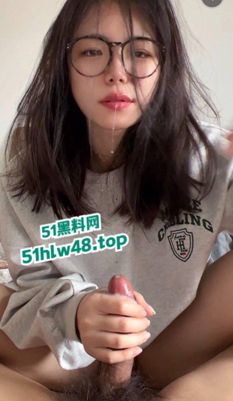 长清大学门事件,高颜值甜美学生妹,纤细高挑的黑丝AJ女被大屌体育生爆操抽插,搞得全校人尽皆知! 第4张 长清大学门事件,高颜值甜美学生妹,纤细高挑的黑丝AJ女被大屌体育生爆操抽插,搞得全校人尽皆知! 第4张