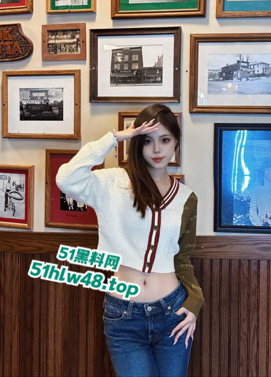 长清大学门事件,高颜值甜美学生妹,纤细高挑的黑丝AJ女被大屌体育生爆操抽插,搞得全校人尽皆知! 第8张 长清大学门事件,高颜值甜美学生妹,纤细高挑的黑丝AJ女被大屌体育生爆操抽插,搞得全校人尽皆知! 第8张