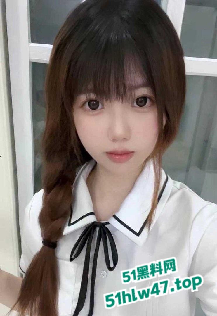 抖音极品萝莉【小佳呆呆的】定制福利流出,锁骨痣加同款手链完全实锤本人无疑,果然福利姬才是出路! 第1张 抖音极品萝莉【小佳呆呆的】定制福利流出,锁骨痣加同款手链完全实锤本人无疑,果然福利姬才是出路! 第1张