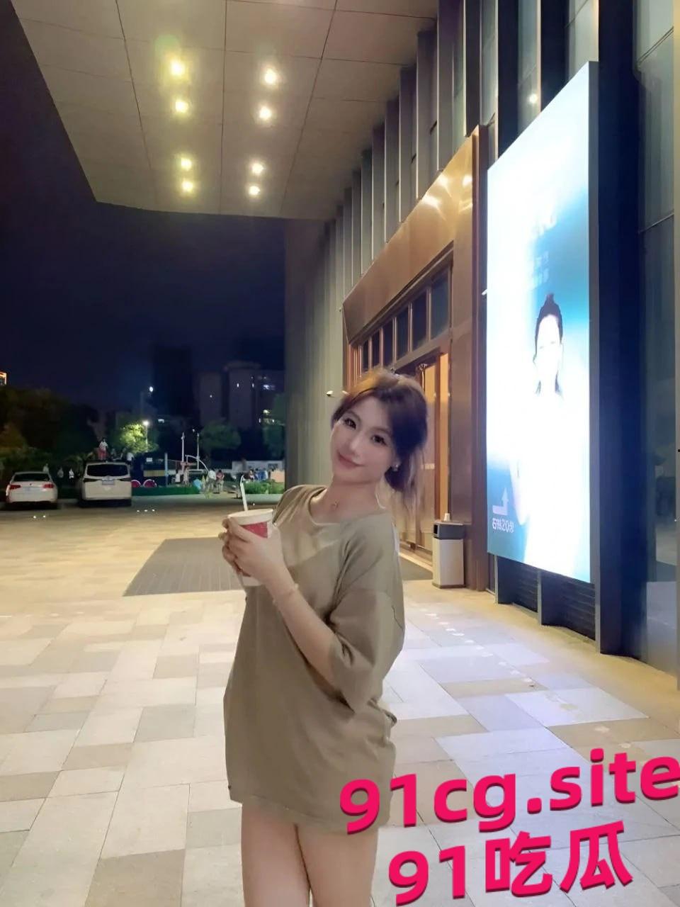 调教广州大学音乐舞蹈学院大二生王应怡性欲初潮  第1张