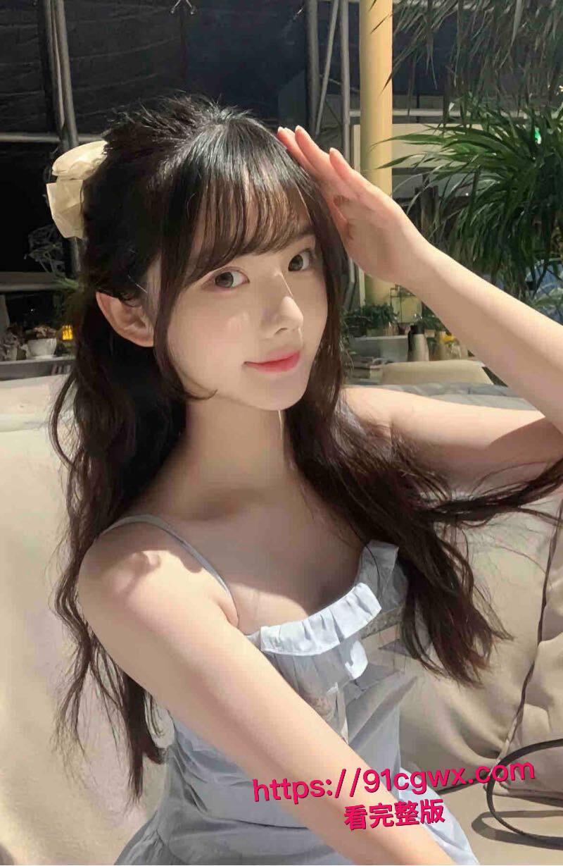 JK清纯美乳学生妹暑假兼职潜规则视频全网曝光！隔间床上爆操嫩逼，完美露脸社死炸裂！  第3张