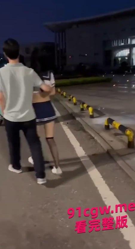 校园热瓜！湖北经济学院短裙姐野战视频泄密  第7张